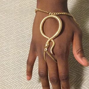 Snake bracelet